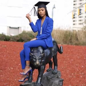 Meet your Posher, Kayla